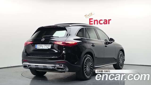 Mercedes-Benz GLC-Class GLC300 4MATIC AMG Line