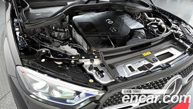 Mercedes-Benz GLC-Class GLC300 4MATIC AMG Line