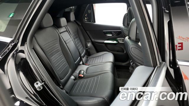 Mercedes-Benz GLC-Class GLC300 4MATIC AMG Line