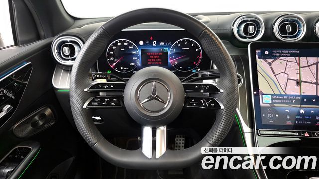 Mercedes-Benz GLC-Class GLC300 4MATIC AMG Line