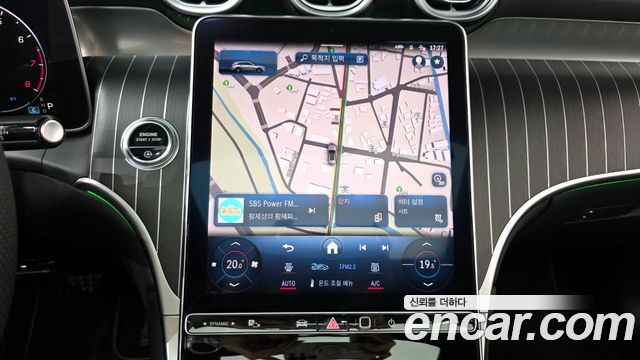 Mercedes-Benz GLC-Class GLC300 4MATIC AMG Line