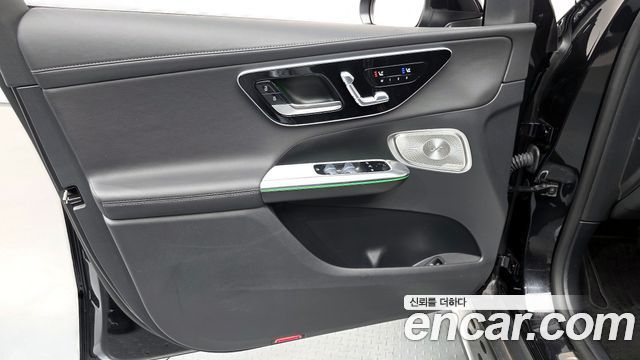 Mercedes-Benz GLC-Class GLC300 4MATIC AMG Line