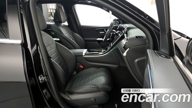 Mercedes-Benz GLC-Class GLC300 4MATIC AMG Line