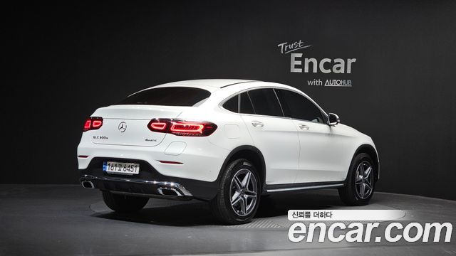 Mercedes-Benz GLC-Class GLC300e 4MATIC Coupe