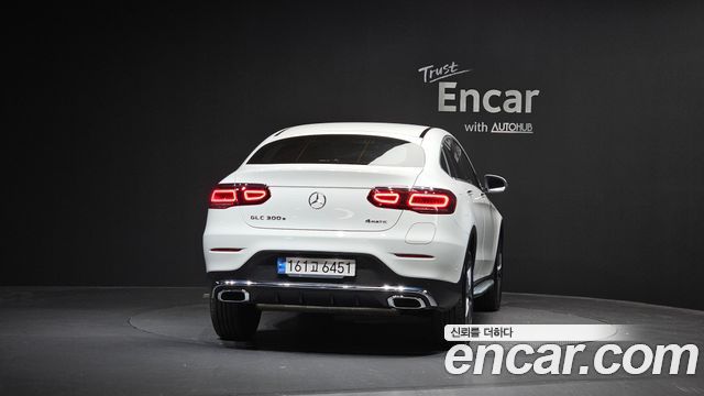Mercedes-Benz GLC-Class GLC300e 4MATIC Coupe