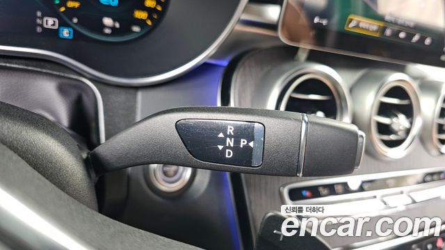 Mercedes-Benz GLC-Class GLC300e 4MATIC Coupe