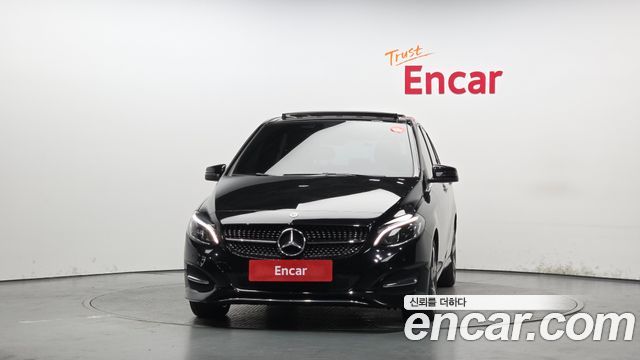 Mercedes-Benz B-Class B220