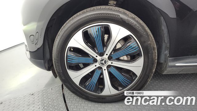 Mercedes-Benz EQC EQC400 4MATIC