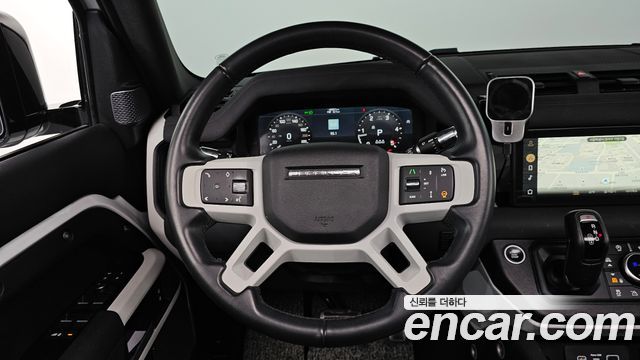 Land Rover Defender 110 D240 SE