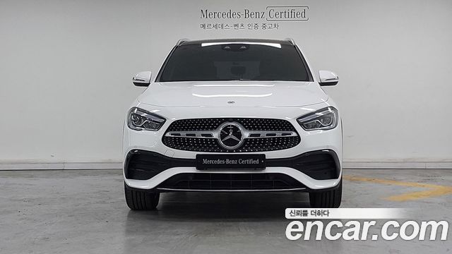 Mercedes-Benz GLA-Class GLA250 4MATIC