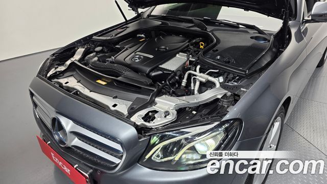 Mercedes-Benz E-Class E200 Avantgarde