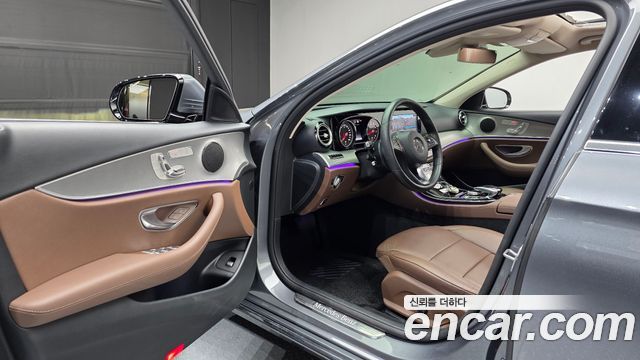 Mercedes-Benz E-Class E200 Avantgarde
