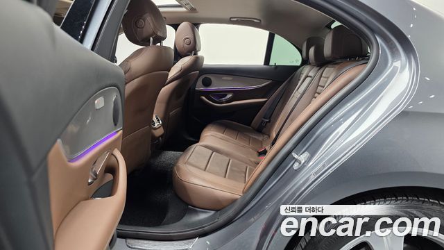 Mercedes-Benz E-Class E200 Avantgarde