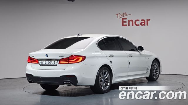 BMW 5-Series 530i xDrive M Sport Package Plus