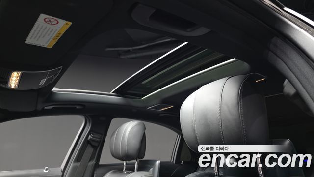Mercedes-Benz S-Class S500L
