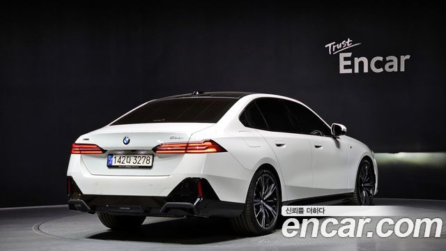 BMW 5-Series 530i xDrive M Sport