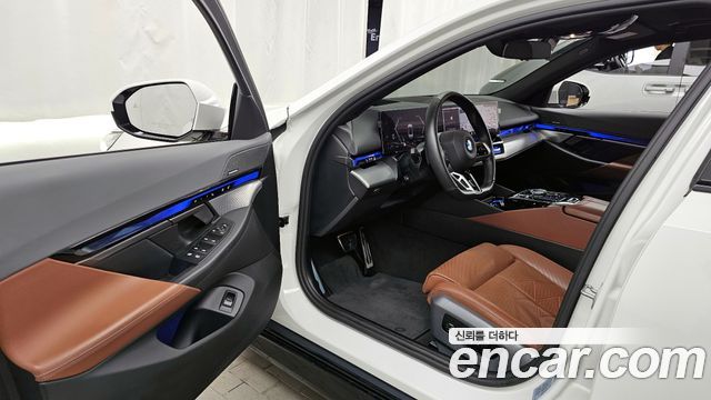 BMW 5-Series 530i xDrive M Sport