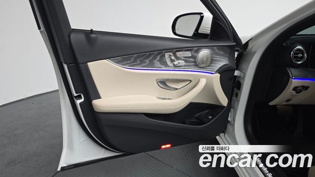Mercedes-Benz E-Class E350 4MATIC Avantgarde
