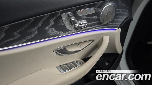 Mercedes-Benz E-Class E350 4MATIC Avantgarde