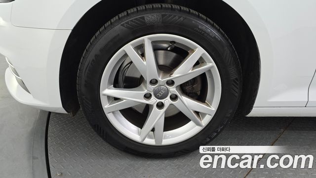 Audi A4 30 TDI Premium