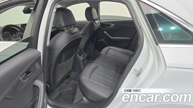 Audi A4 30 TDI Premium