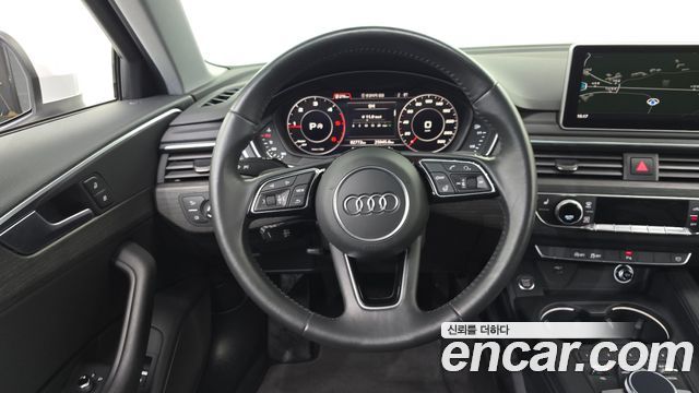 Audi A4 30 TDI Premium
