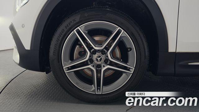 Mercedes-Benz GLB-Class GLB250 4MATIC