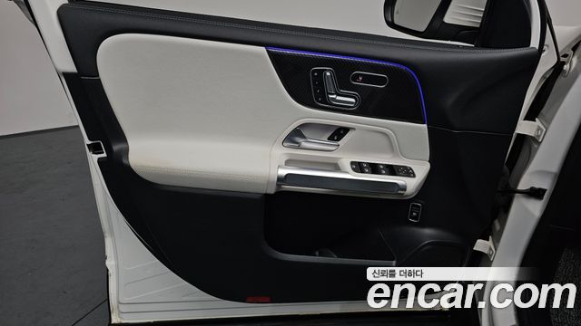 Mercedes-Benz GLB-Class GLB250 4MATIC