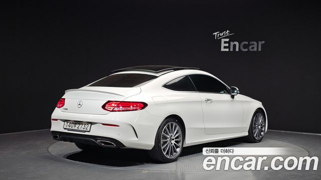 Mercedes-Benz C-Class C200 Coupe