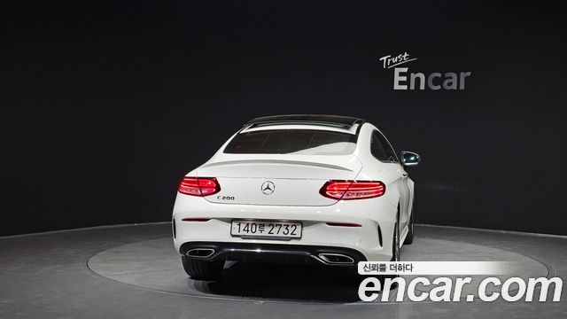 Mercedes-Benz C-Class C200 Coupe