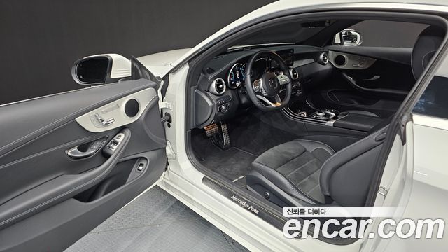 Mercedes-Benz C-Class C200 Coupe