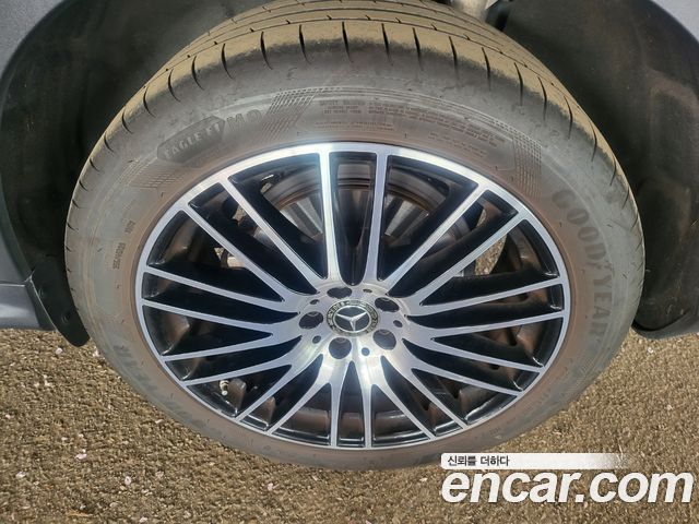 Mercedes-Benz GLC-Class GLC220 d 4MATIC