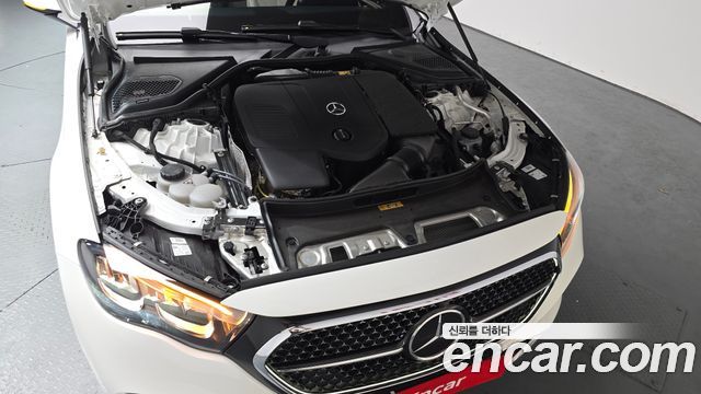 Mercedes-Benz E-Class E200 Avantgarde