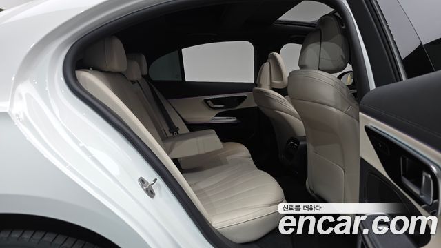 Mercedes-Benz E-Class E200 Avantgarde
