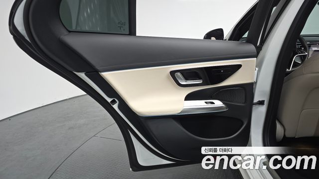 Mercedes-Benz E-Class E200 Avantgarde