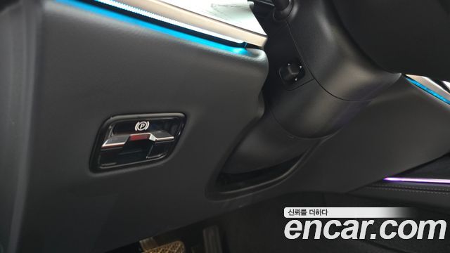 Mercedes-Benz E-Class E200 Avantgarde