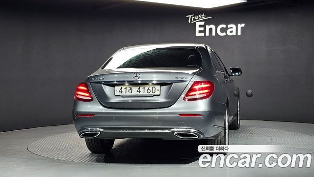 Mercedes-Benz E-Class E220d 4MATIC Exclusive