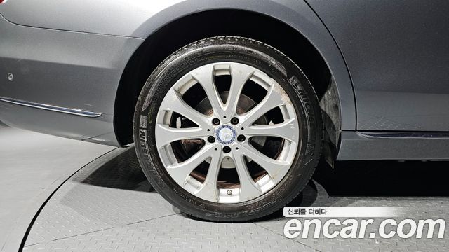 Mercedes-Benz E-Class E220d 4MATIC Exclusive
