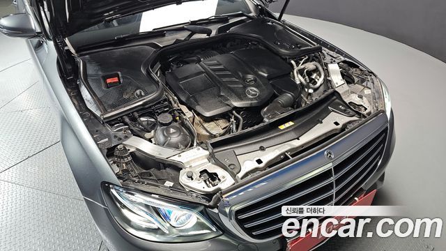 Mercedes-Benz E-Class E220d 4MATIC Exclusive