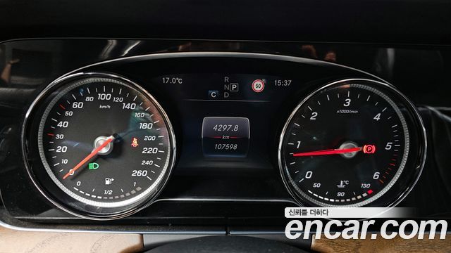 Mercedes-Benz E-Class E220d 4MATIC Exclusive