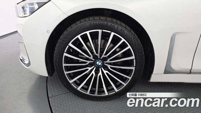 BMW 7-Series 730Ld xDrive Design Pure Excellence