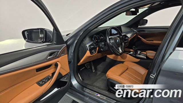BMW 5-Series 530i xDrive M Sport Package