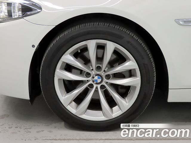 BMW 5-Series 520d xDrive M Aero Dynamic