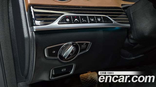 Mercedes-Benz S-Class Maybach S560 4MATIC