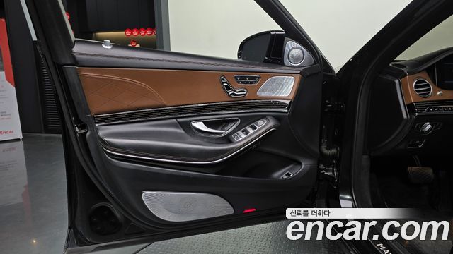 Mercedes-Benz S-Class Maybach S560 4MATIC