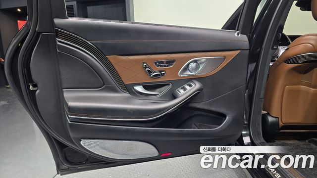 Mercedes-Benz S-Class Maybach S560 4MATIC