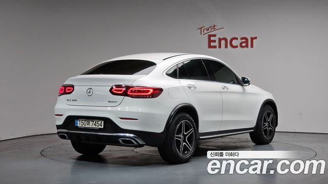 Mercedes-Benz GLC-Class GCL300 4MATIC Coupe