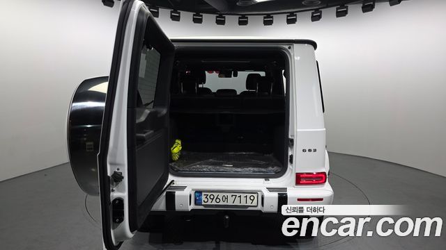 Mercedes-Benz G-Class AMG G63