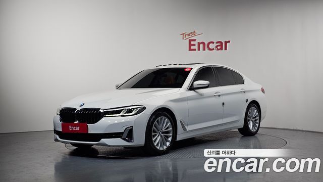 BMW 5-Series 520i Luxury