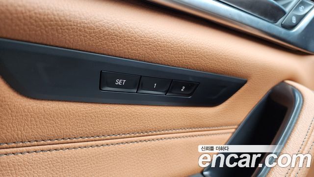 BMW 5-Series 520i Luxury